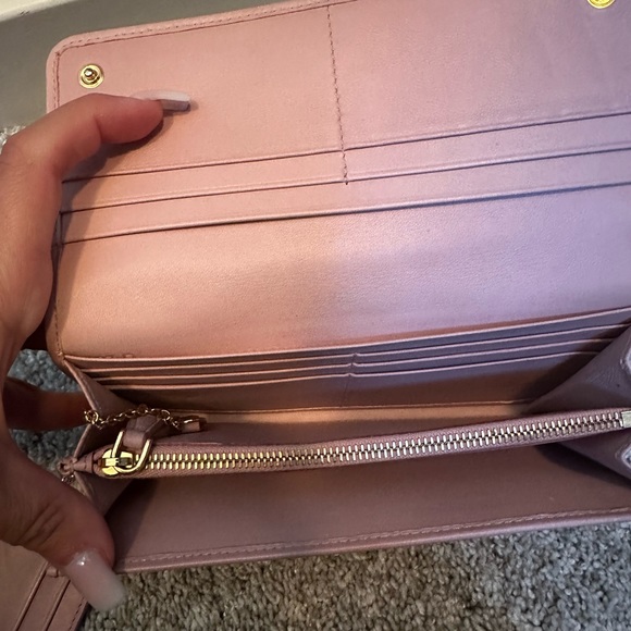 prada wallet - Picture 3 of 3